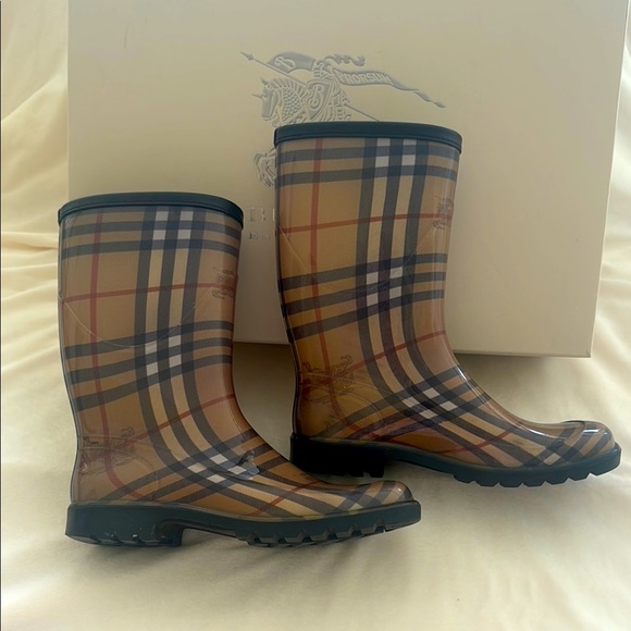 Burberry Rain Boots - Picture 1 of 11
